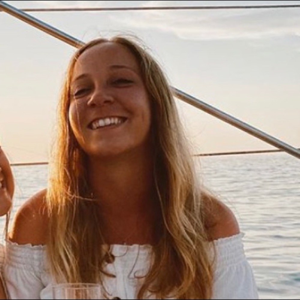 Meet your Posher, Camille